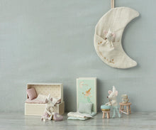 Load image into Gallery viewer, Tooth Fairy Mouse, Little Sister In Matchbox