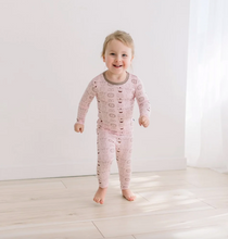 Load image into Gallery viewer, Print Long Sleeve Pajama Set - Shrinking Violet Animals