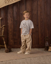 Load image into Gallery viewer, Relaxed Tee Let’s Adventure