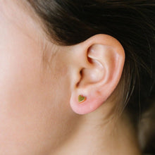 Load image into Gallery viewer, Gold Heart Earrings