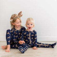 Load image into Gallery viewer, Print Long Sleeve Pajama Set - Peacock Elk