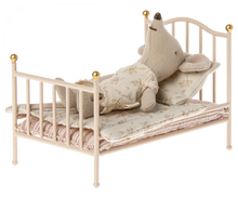 Load image into Gallery viewer, Mouse Vintage Bed, Rose
