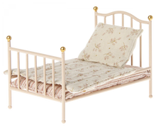 Load image into Gallery viewer, Mouse Vintage Bed, Rose
