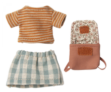 Load image into Gallery viewer, Tricycle Mouse, Big Sister With Bag Old Rose
