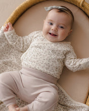 Load image into Gallery viewer, Side Snap Bodysuit &amp; Pant Set Floret
