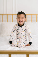 Load image into Gallery viewer, 2 Piece Kids Pajama Set In Spooky Scenes
