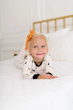 Load image into Gallery viewer, 2 Piece Kids Pajama Set In Spooky Scenes
