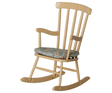 Load image into Gallery viewer, Rocking Chair, Mouse - Wheat
