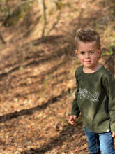 Load image into Gallery viewer, Cherokee Raglan Tee - Green Planes
