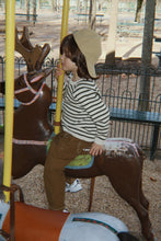 Load image into Gallery viewer, Buma Knit Sweater GOTS - Stripe Verti
