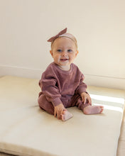 Load image into Gallery viewer, Velour Relaxed Sweatpant - Fig
