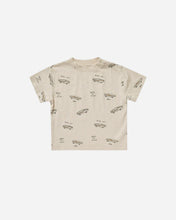 Load image into Gallery viewer, Relaxed Tee - Skate
