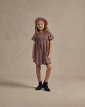 Load image into Gallery viewer, Beret - Raspberry
