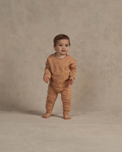 Load image into Gallery viewer, Long Sleeve Tee + Pant Set - Petite Daisy
