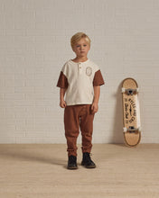 Load image into Gallery viewer, Henley Contrast Tee - Skate Of Mind
