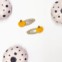 Load image into Gallery viewer, Little Pumpkin Clips
