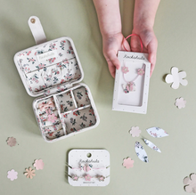 Load image into Gallery viewer, Flora Butterfly Jewelry Box
