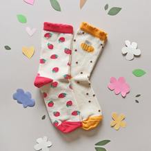 Load image into Gallery viewer, Strawberry Bee 2 Pack Socks
