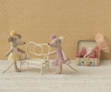Load image into Gallery viewer, Ballerina mouse, Little sister - Heather
