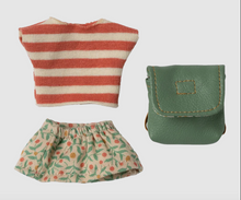 Load image into Gallery viewer, Clothes and bag, Big sister mouse - Green

