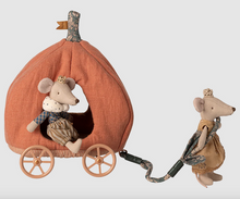 Load image into Gallery viewer, Toy mouse couple in a pumpkin-shaped carriage on a white background
