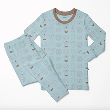 Load image into Gallery viewer, Print Long Sleeve Pajama Set - Spring Sky Animals
