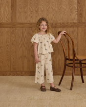 Load image into Gallery viewer, Wide Leg Pant Bows
