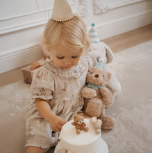 Load image into Gallery viewer, O/S Aqua Birthday Bear In Gift Box
