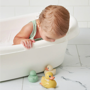 Itzy Ducky Family Bath + Water Table Toys