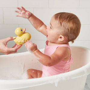 Itzy Ducky Family Bath + Water Table Toys