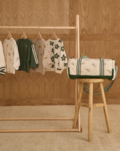 Load image into Gallery viewer, Oversized Sweatshirt - Daisy
