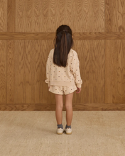 Load image into Gallery viewer, Boxy Pullover - Hearts
