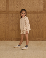 Load image into Gallery viewer, Boxy Pullover - Hearts

