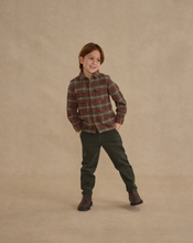 Load image into Gallery viewer, Pocketed Flannel Shirt - Holiday Plaid
