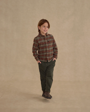 Load image into Gallery viewer, Pocketed Flannel Shirt - Holiday Plaid
