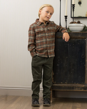 Load image into Gallery viewer, Pocketed Flannel Shirt - Holiday Plaid
