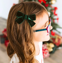 Load image into Gallery viewer, Emerald Green Velvet Bow Clip
