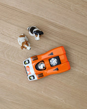 Load image into Gallery viewer, Zemonsta Car - Egon Orange
