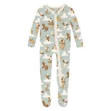 Load image into Gallery viewer, Print Footie w/2 Way Zipper - Aloe Castles &amp; Clouds
