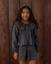Load image into Gallery viewer, Tiered Mini Skirt Heart Ditsy
