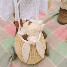 Load image into Gallery viewer, Cozy Dinkums - Lamby Pookie - Vanilla
