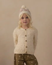 Load image into Gallery viewer, Beanie Flower Fair Isle
