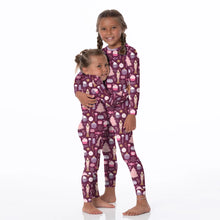 Load image into Gallery viewer, Print Long Sleeve Pajama Set - Melody Sugar Plum
