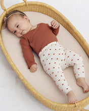 Load image into Gallery viewer, Ribbed Legging - Red Hearts
