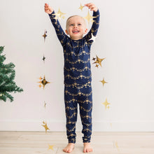 Load image into Gallery viewer, Print Long Sleeve Pajama Set - Winter Garland
