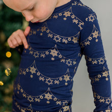 Load image into Gallery viewer, Print Long Sleeve Pajama Set - Winter Garland
