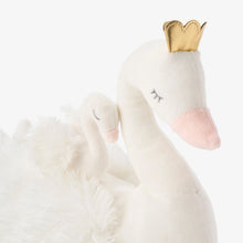 Load image into Gallery viewer, Swan Mama &amp; Baby - White
