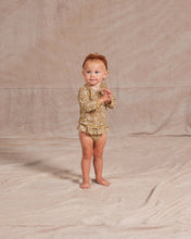 Load image into Gallery viewer, Rash Guard Girl Set - Golden Disty

